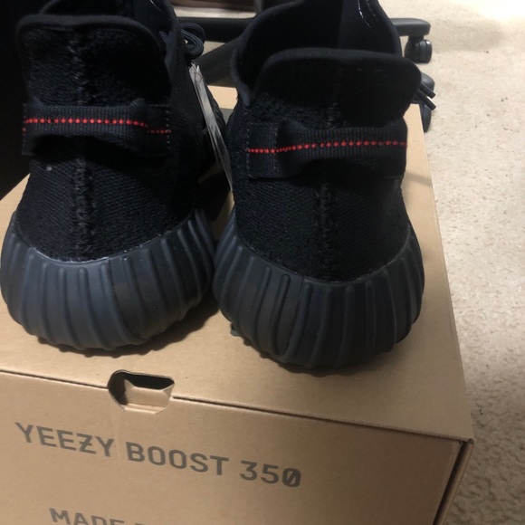 Yeezy 350 V2 bred Size 17